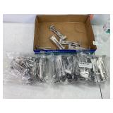 5" Quickscrew Hangers w/Clip