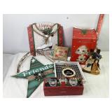 Christmas Signs & Decor