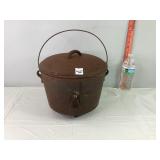 Marked 8K Cast Pot w/Lid