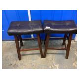 2 Bar Stools Approx 23.5" Tall