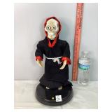Batt Op Animated Skeleton Figure