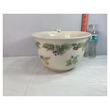 Large Pfaltzgraff Jamberry Bowl