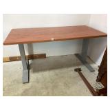 Table Approx 60' W x 30' D x 28' T