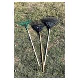 3 Leaf Rakes