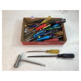 Asst Screwdrivers & Chainsaw Wrench