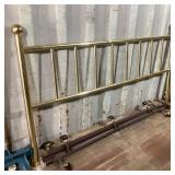 King Sz Headboard w/Railing