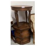 2 Wooden Side Tables