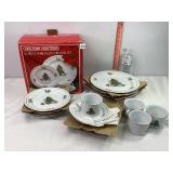 Holiday Hostess 16pc Christmas Dinner Set