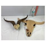 Wall Plaque & Antlers