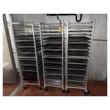 Bun Pan Baker Racks with Trays