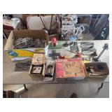 Lionel 027 Tracks Signals, Engine