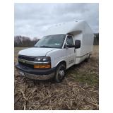 2017 Chevrolet Express Box Truck