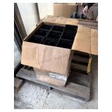 280 - Dillen 6in Content Plastic Square Pots