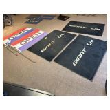 2 Open Flags, 3 Rugs