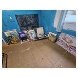 Lot of Wall Decor and Pictures