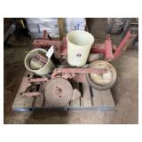 International Planter