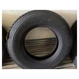 1 Trangle 8R19.5 tire