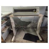 Roland Camm-1 Desktop Sign Maker with table