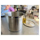 Professional 24 QT. Stainless Steel Stock Pot