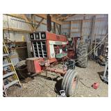 1973 International Farmall 966 Tractor