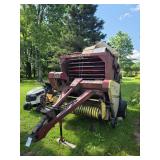 New Holland 847 Auto Wrap Round Baler