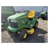 2004 John Deere LT160 Lawn Mower