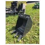 John Deere BLV10025 12' Backhoe Bucket