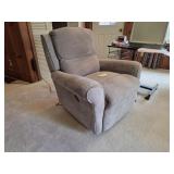Raymour and Flanigan Rocking Power Recliner