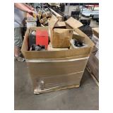 3ft x 30in x 30in Pallet of Black Iron Fittings