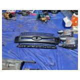 2018-2020 Ford Grill & 2 Right Headlights