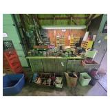 Large Hardware Lot