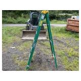 Fiberglass Stepladder