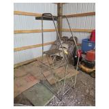 5 1/2ft Metal Staircase Ladder