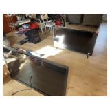 2 Flatscreen Televisions TV