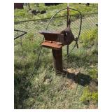 Vice/anvil on metal stand