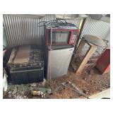 Oven, wok pan, mini fridge, microwave