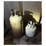 2 Tanks