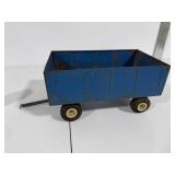 Vintage Ford New Holland Wagon 1/16