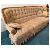 Vintage Traditional Style Cloth Sofa