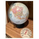 Globemaster Tabletop Globe, Thermometer