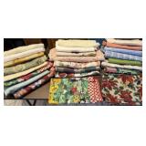 Tablecloths & Placemats