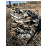 Tank lids, load out containers