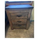 Side table 24x29xx17