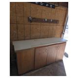 base cabinet/workbench setup