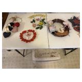 5+/- Wall Decor Pieces, 1 Storage Tote w/ Lid