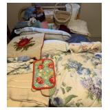 Blanket, Pillows, Sheet/Comforter Set,