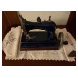 Artcraft Junior Miss Hand-Crank Toy Sewing
