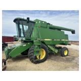 1990 JD 9500 Combine w/ 25