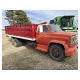 1975 Chevy C60 wheat truck w/ 6in Westfield