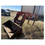 International 2350 loader w/ bucket